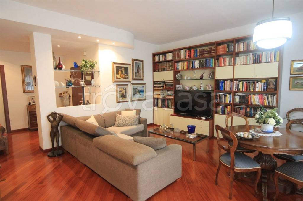 appartamento in vendita a Monza