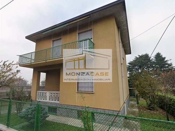 casa indipendente in vendita a Monza