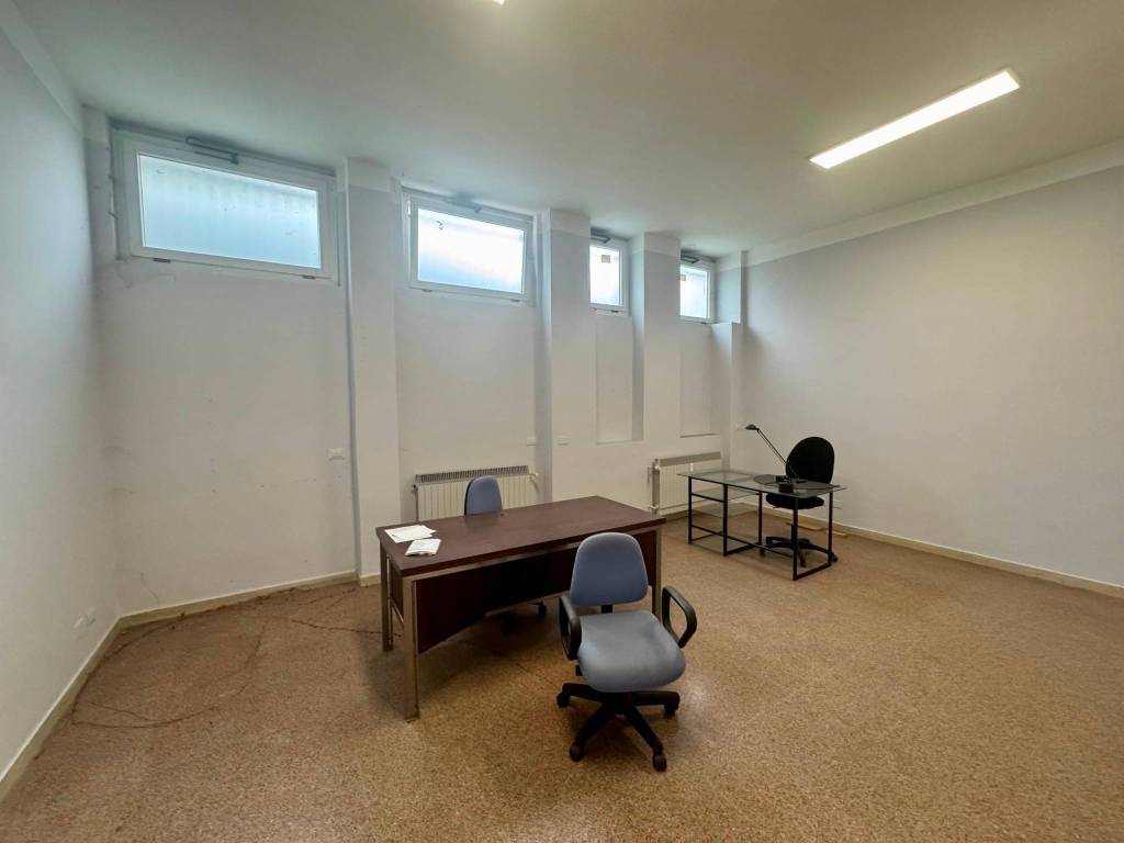 ufficio in vendita a Monza