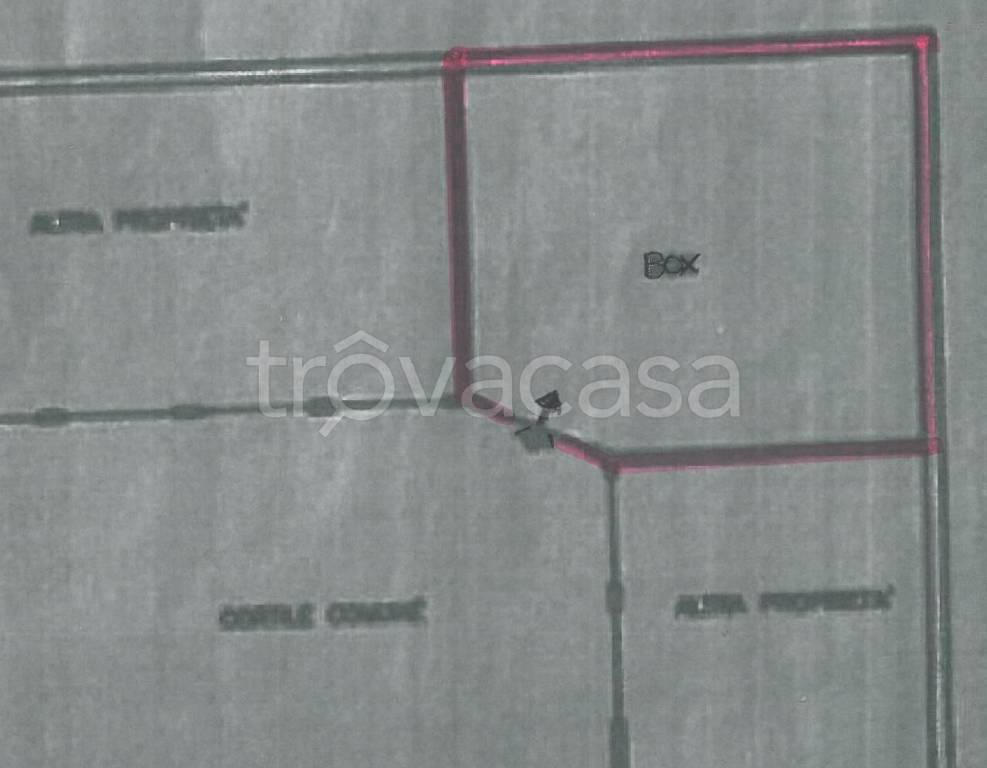 locale di sgombero in vendita a Monza