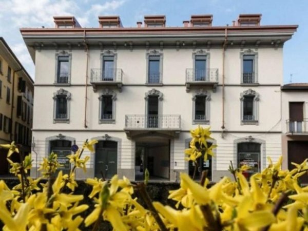 appartamento in vendita a Monza in zona Centro Storico