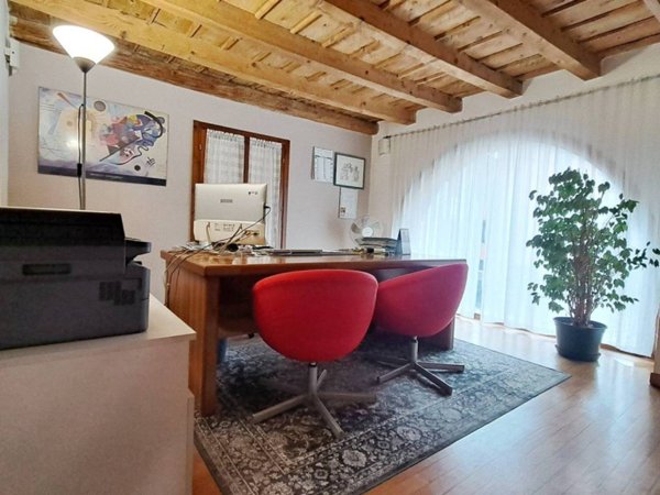 ufficio in vendita a Monza in zona Centro Storico