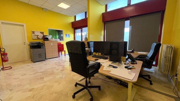 ufficio in vendita a Monza