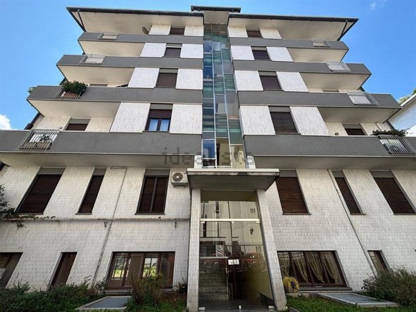 ufficio in vendita a Monza