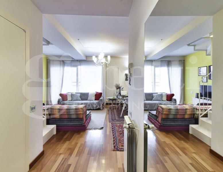 appartamento in vendita a Monza in zona Centro Storico