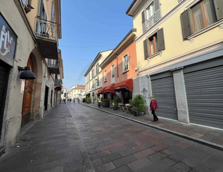 appartamento in vendita a Monza in zona Centro Storico