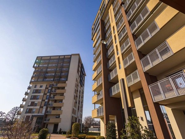 appartamento in vendita a Monza in zona Centro Storico