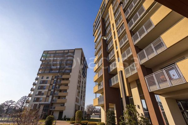 appartamento in vendita a Monza in zona Centro Storico