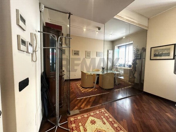 appartamento in vendita a Monza in zona Centro Storico