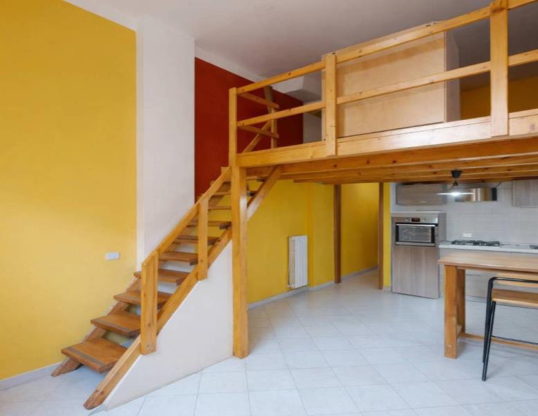 appartamento in vendita a Monza in zona Centro Storico