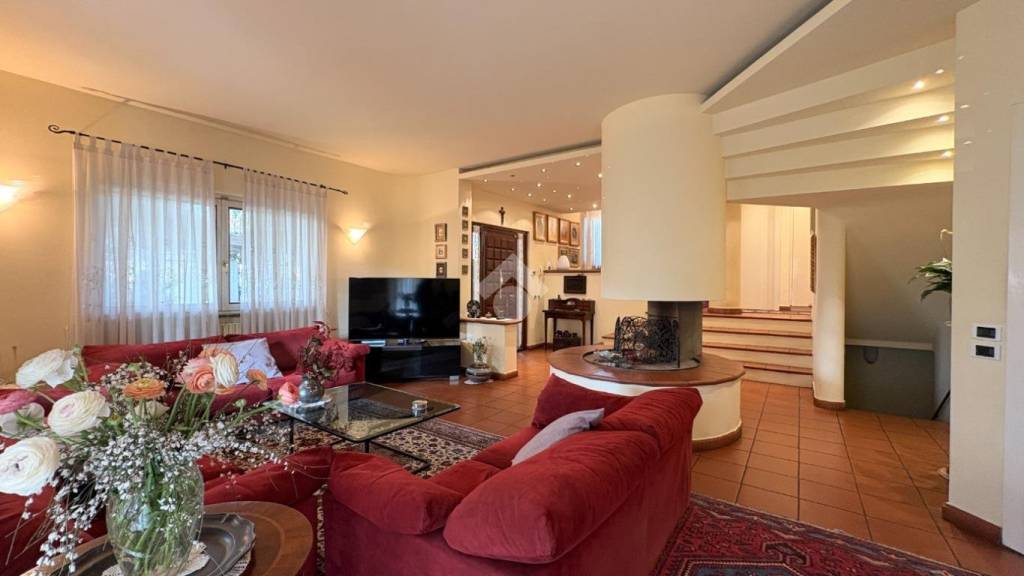 casa indipendente in vendita a Monza