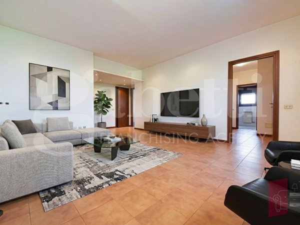 appartamento in vendita a Monza in zona Centro Storico