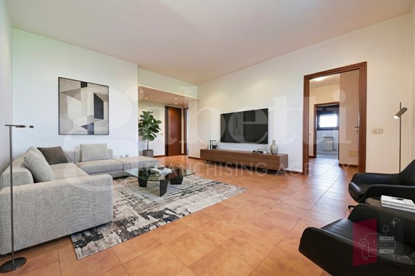 appartamento in vendita a Monza in zona Centro Storico