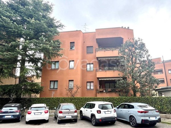 appartamento in vendita a Monza in zona Centro Storico