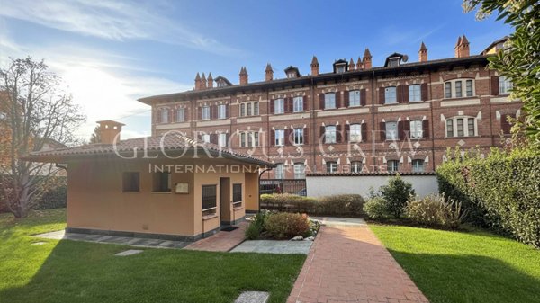 appartamento in vendita a Monza in zona Centro Storico