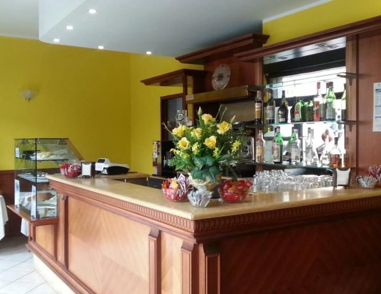 negozio in vendita a Monza