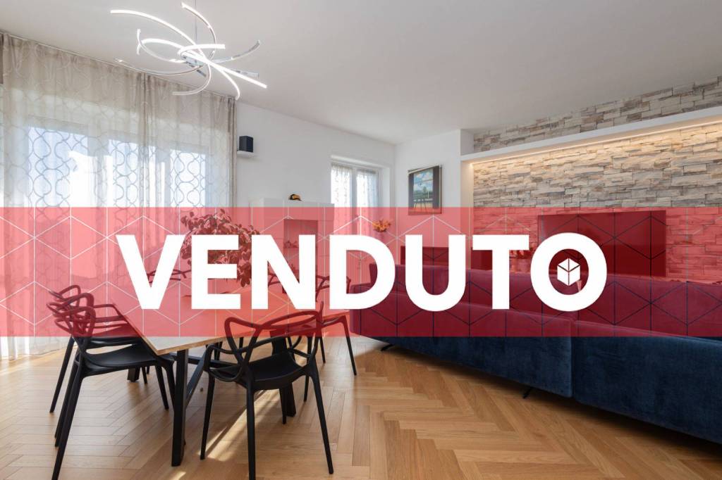 appartamento in vendita a Monza in zona Centro Storico