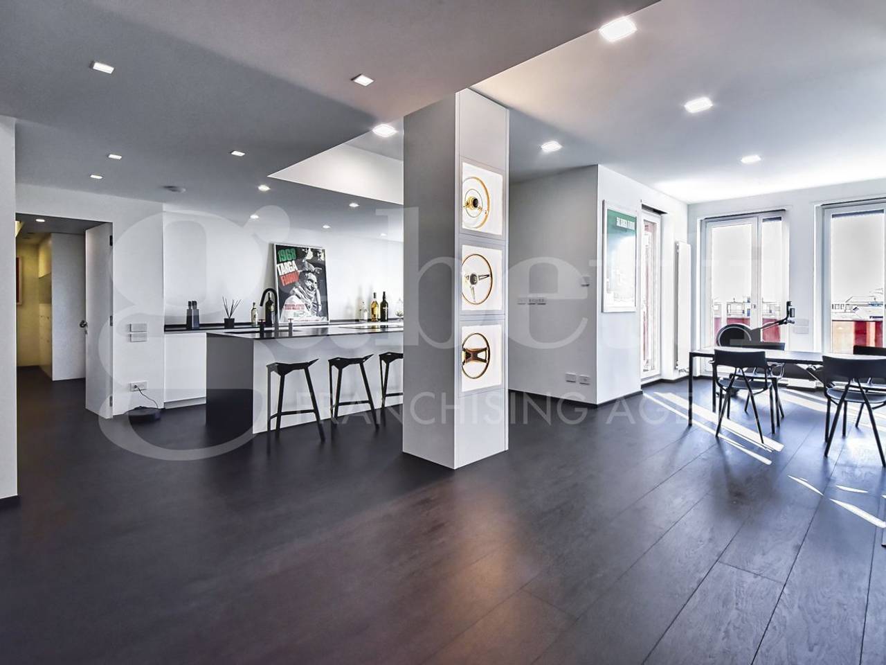 appartamento in vendita a Monza in zona Centro Storico