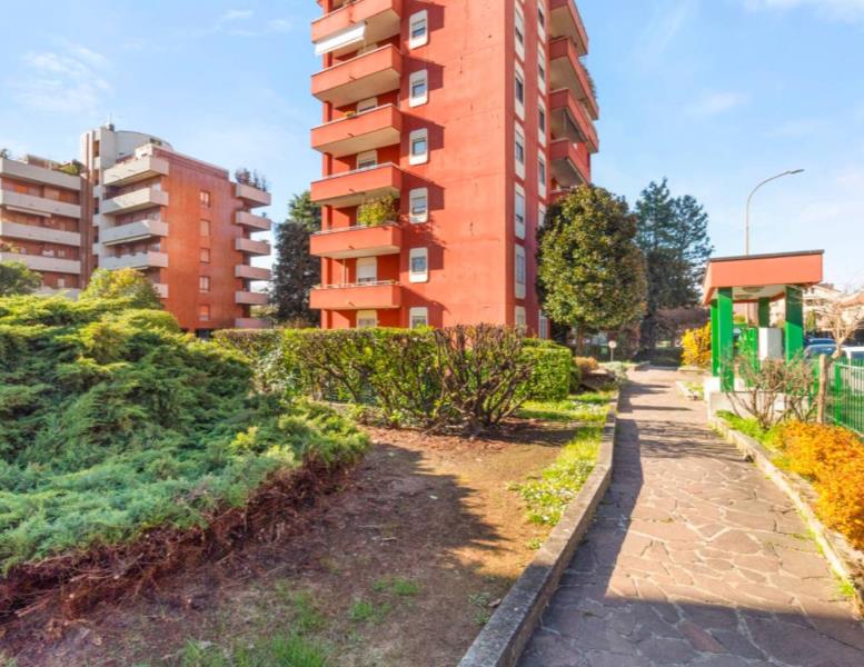 appartamento in vendita a Monza in zona Ospedale San Gerardo