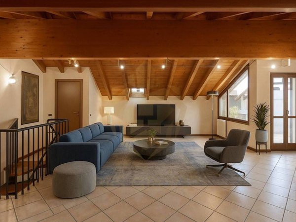 appartamento in vendita a Monza in zona Centro Storico