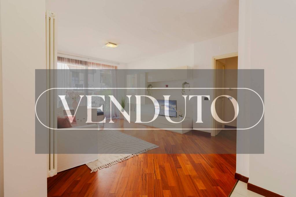 appartamento in vendita a Monza in zona Centro Storico