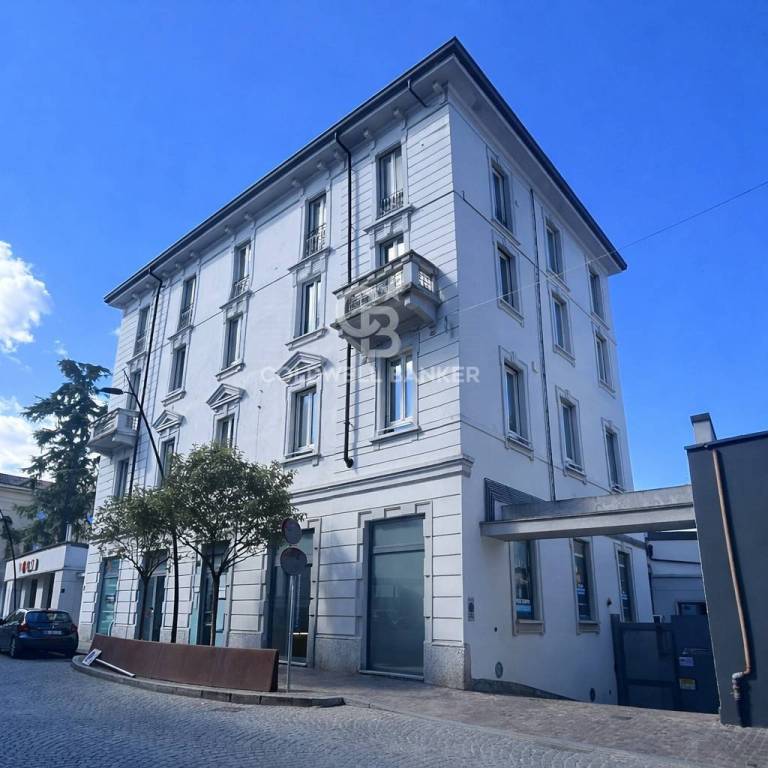 negozio in vendita a Monza