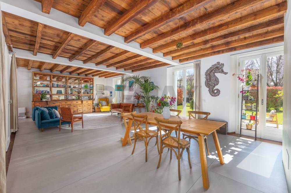 casa indipendente in vendita a Monza in zona Centro Storico