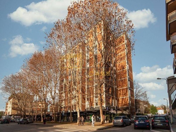 negozio in vendita a Monza