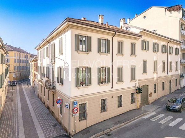 casa indipendente in vendita a Monza in zona Centro Storico