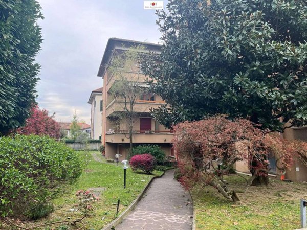 appartamento in vendita a Monza in zona Ospedale San Gerardo