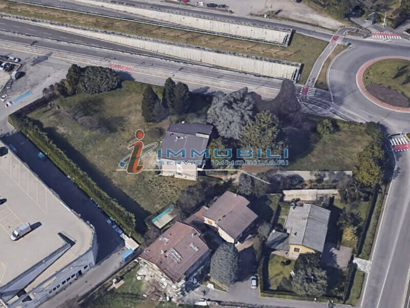 terreno edificabile in vendita a Monza