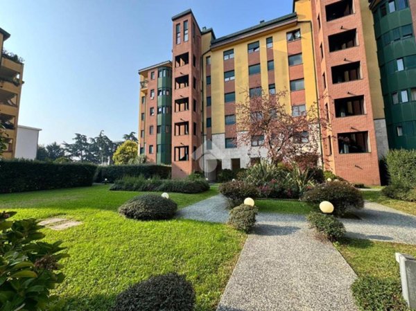 appartamento in vendita a Monza in zona Centro Storico