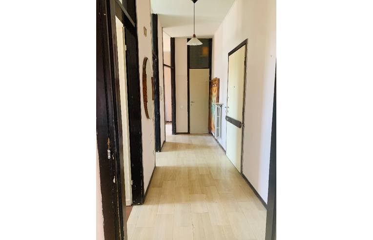 appartamento in vendita a Monza in zona Centro Storico