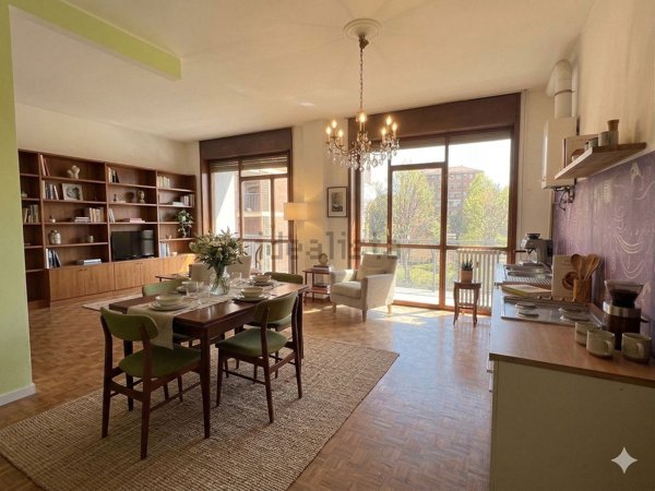 appartamento in vendita a Monza in zona Centro Storico