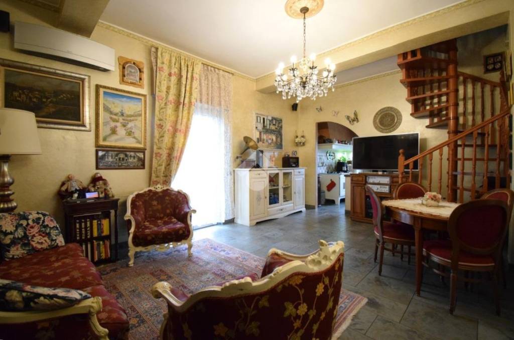 casa indipendente in vendita a Monza