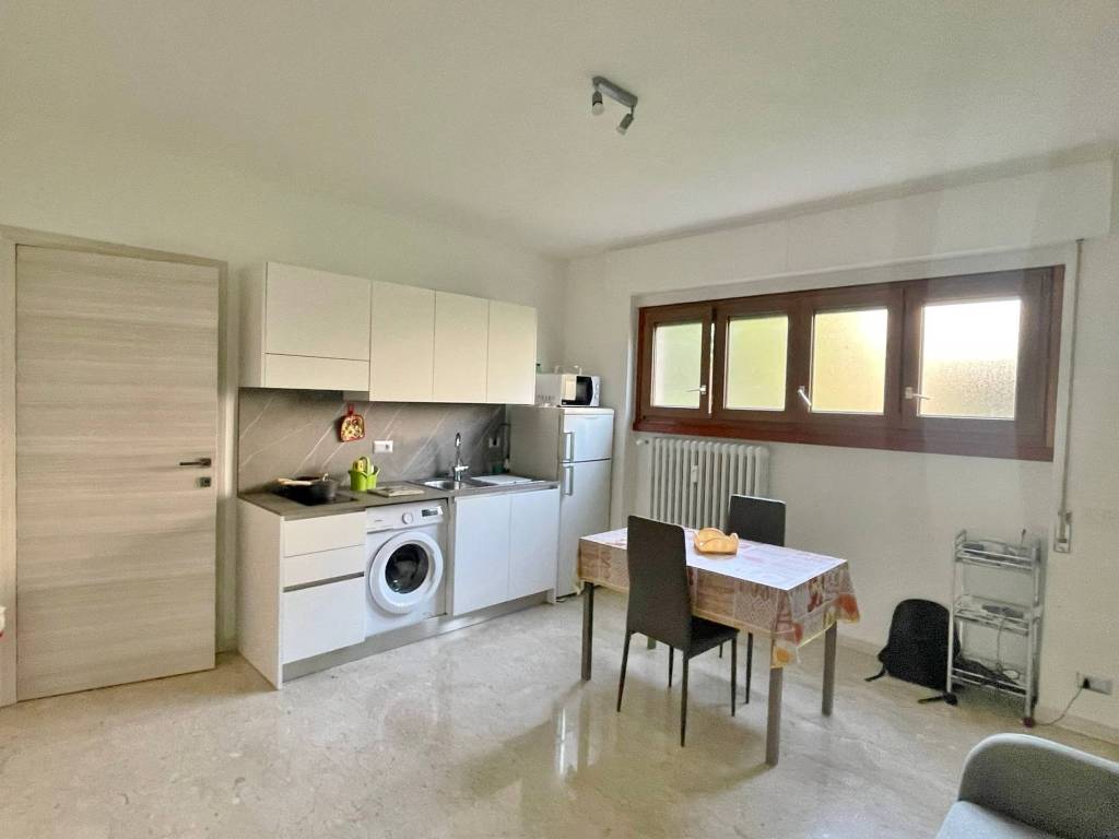 appartamento in vendita a Monza in zona Ospedale San Gerardo