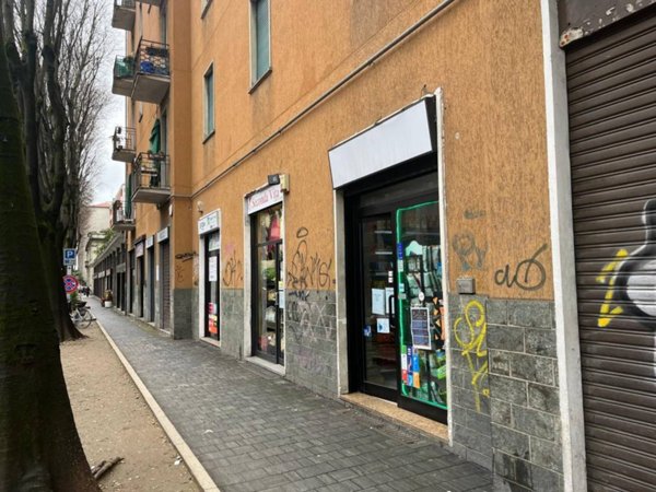 negozio in vendita a Monza in zona Centro Storico