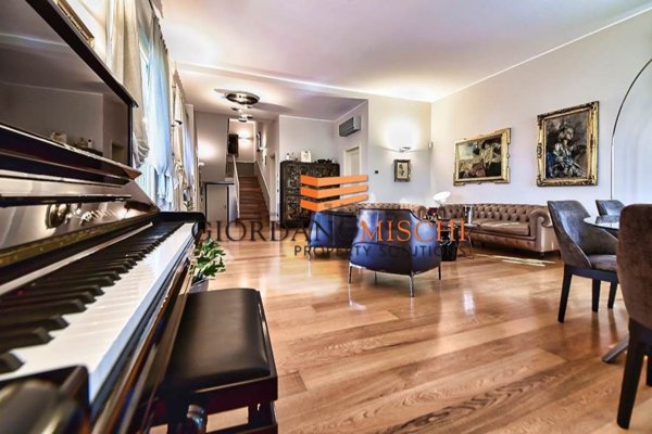 casa indipendente in vendita a Monza