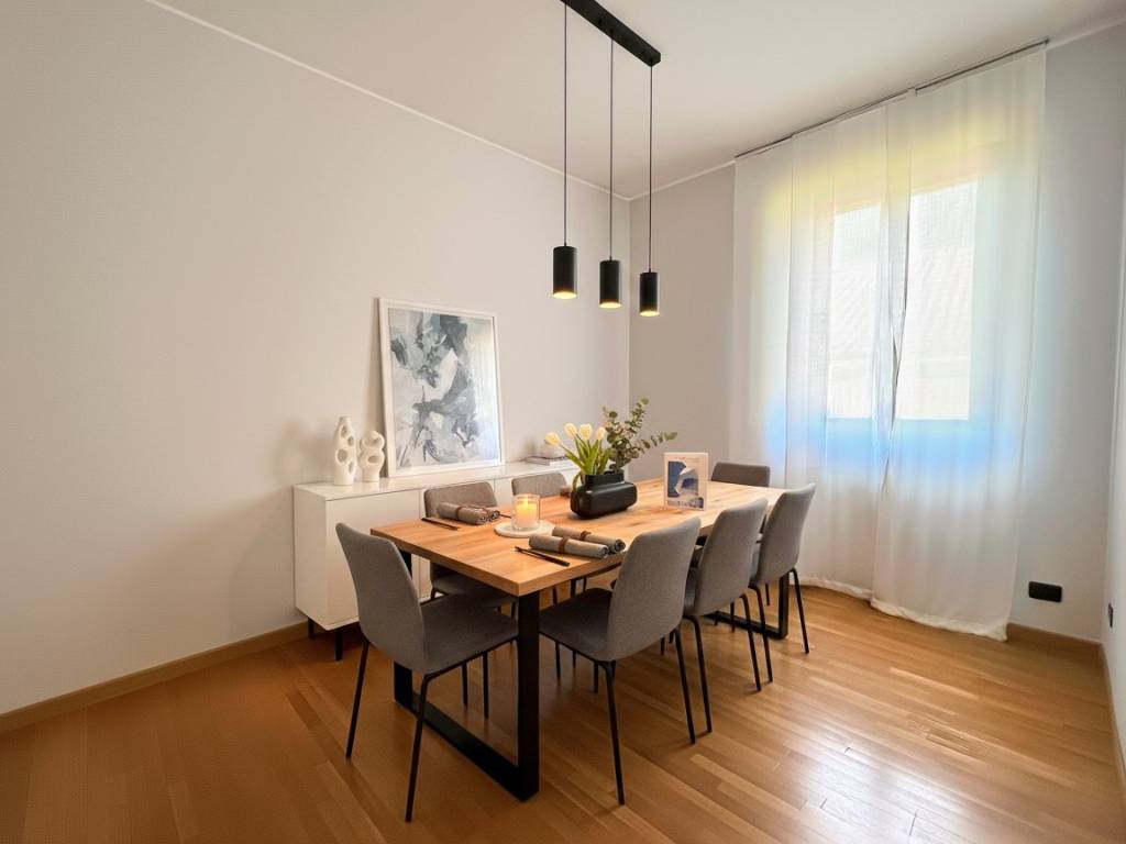 appartamento in vendita a Monza in zona Centro Storico