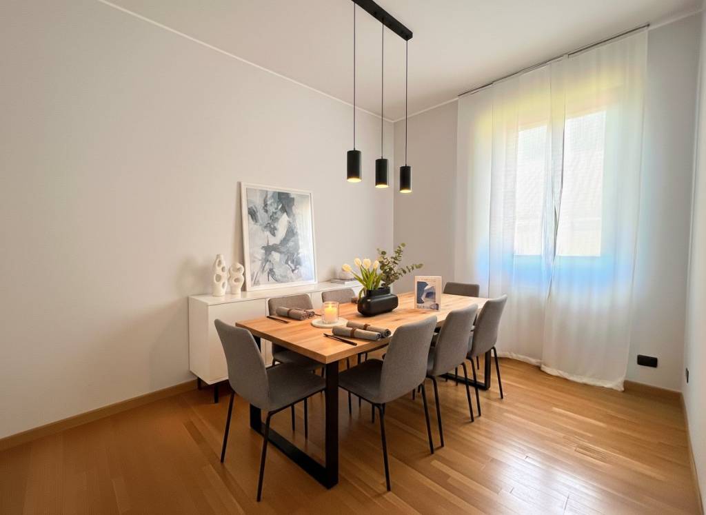 appartamento in vendita a Monza in zona Centro Storico