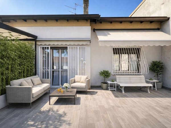 casa indipendente in vendita a Monza