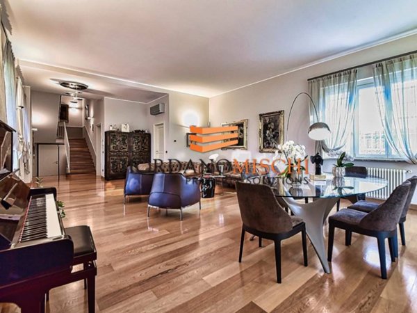 casa indipendente in vendita a Monza