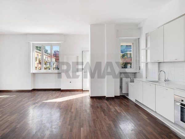 appartamento in vendita a Monza in zona Centro Storico