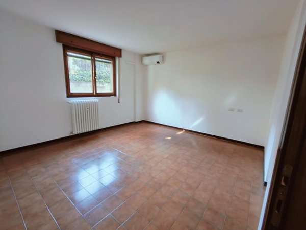 appartamento in vendita a Monza in zona Ospedale San Gerardo