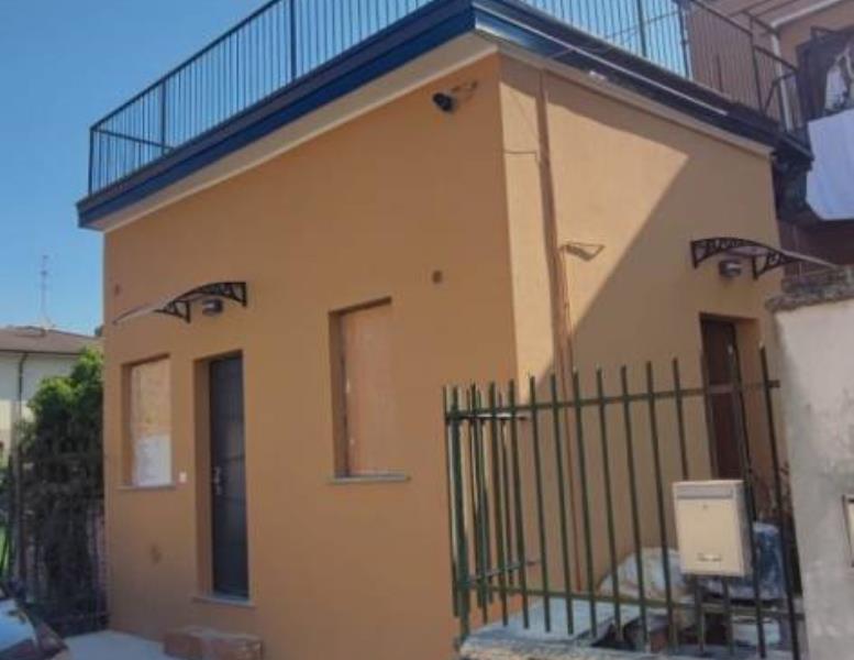 casa indipendente in vendita a Monza