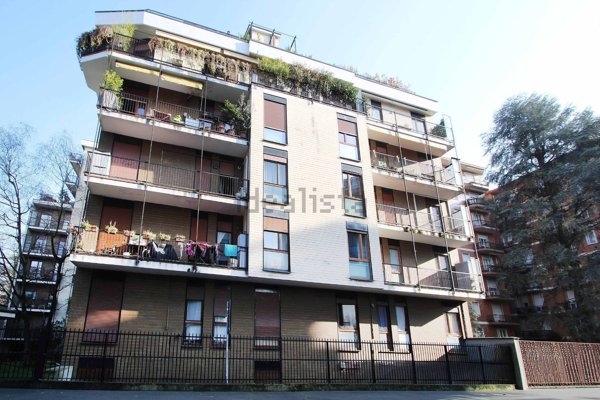 appartamento in vendita a Monza in zona Centro Storico