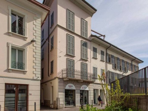 appartamento in vendita a Monza in zona Centro Storico