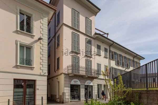 appartamento in vendita a Monza in zona Centro Storico