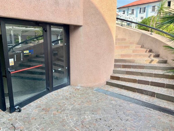 negozio in vendita a Monza in zona Centro Storico