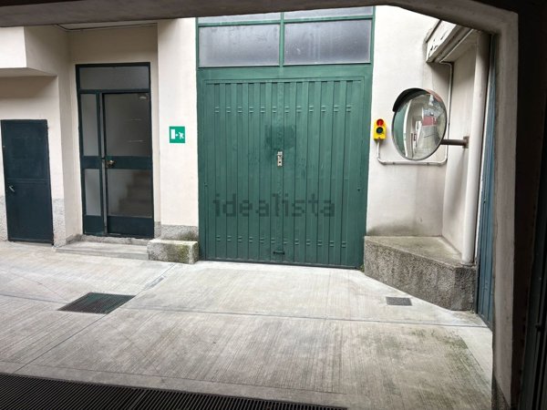 locale di sgombero in vendita a Monza